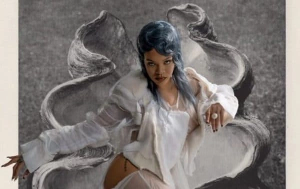 Rihanna Essence